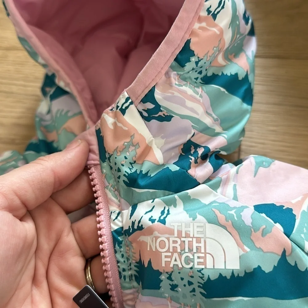 THE NORTH FACE Baby Girls Reversible Perrito Jacket 3/6m NWT pink pine